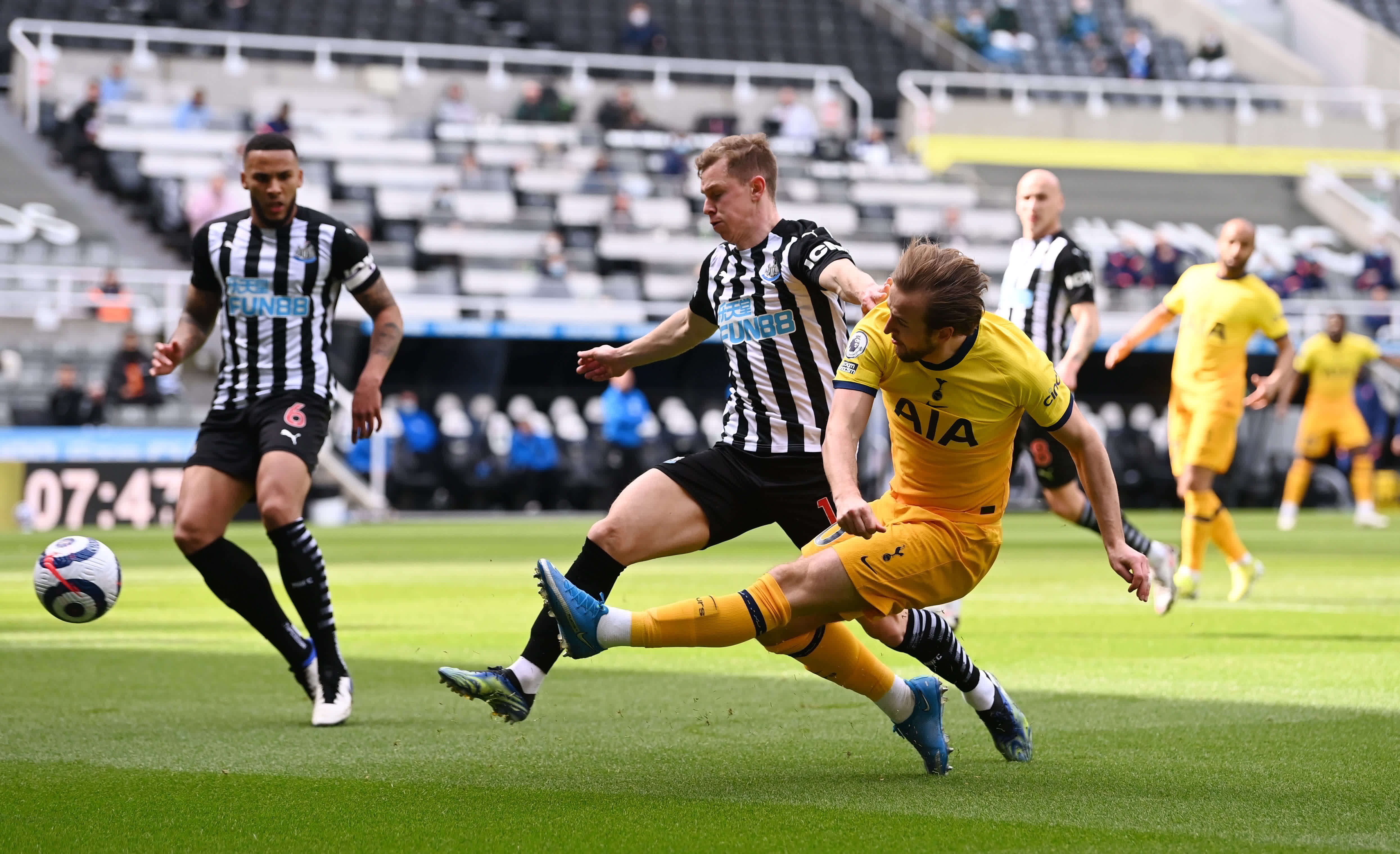 轉會市場的 轉會市場的