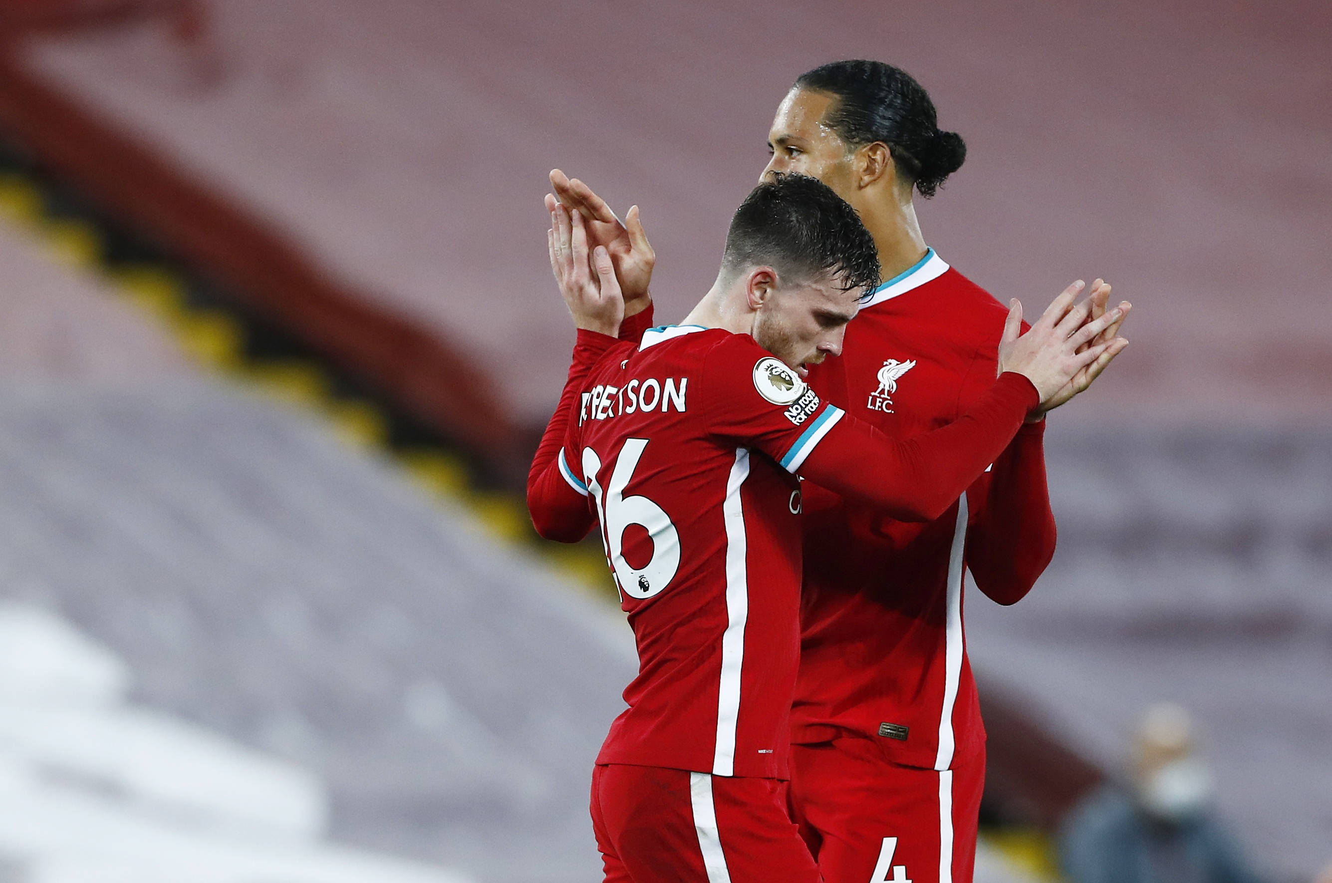 任何一方的 任何一方的