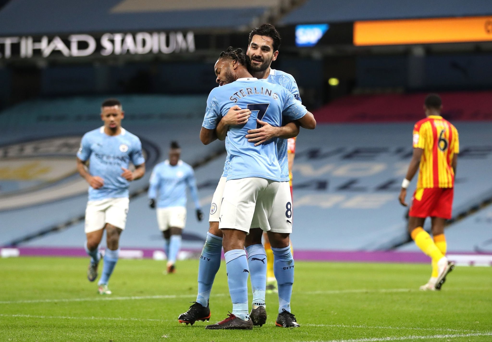 仅在球员受 仅在球员受